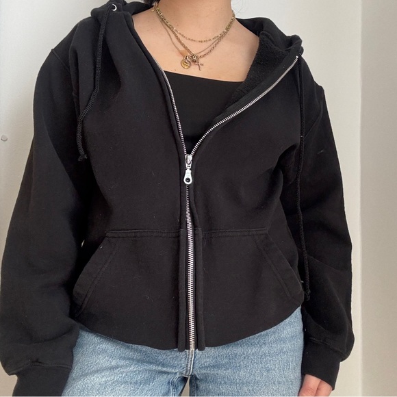 H&M Tops - H&M Black Zip Hoodie with Front Pockets